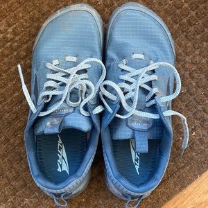 Like new altra trail running shoes